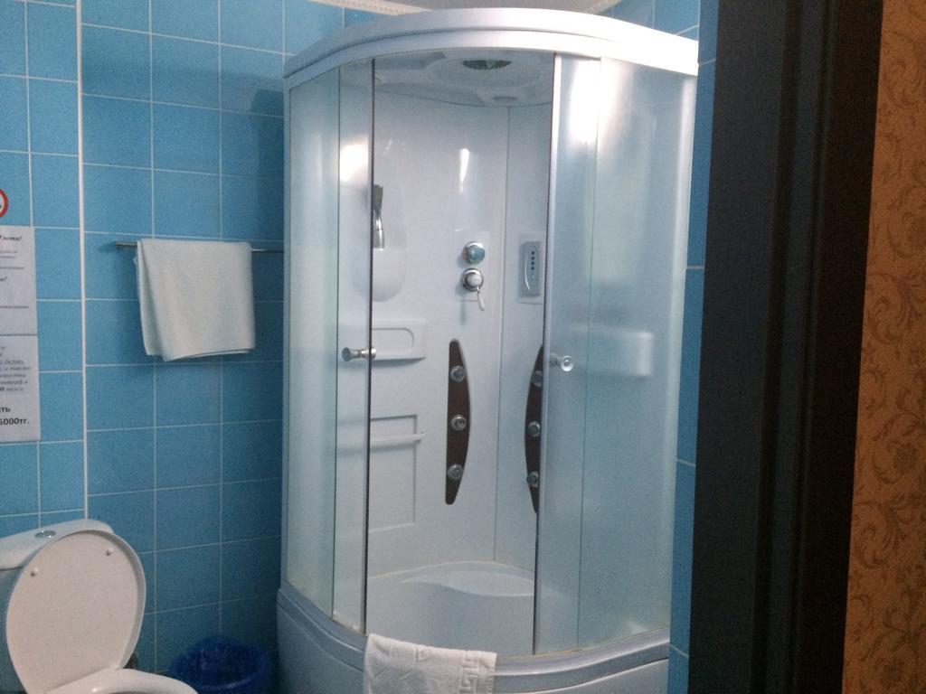 Hotel "Arai" Актобе Стая снимка